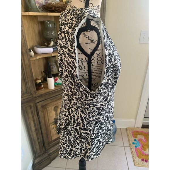 Ann Taylor Blouse V-Neck Lined Sleeveless Tank Top Lined Linen - Picture 2 of 8